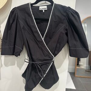 GANNI Elegant Black Top with White Accents